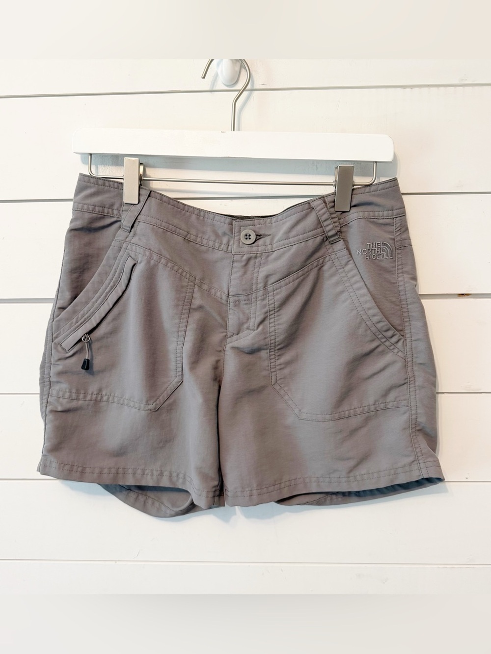 The North Face | Womens Paramount Raven Gray Nylon Shorts Size 6